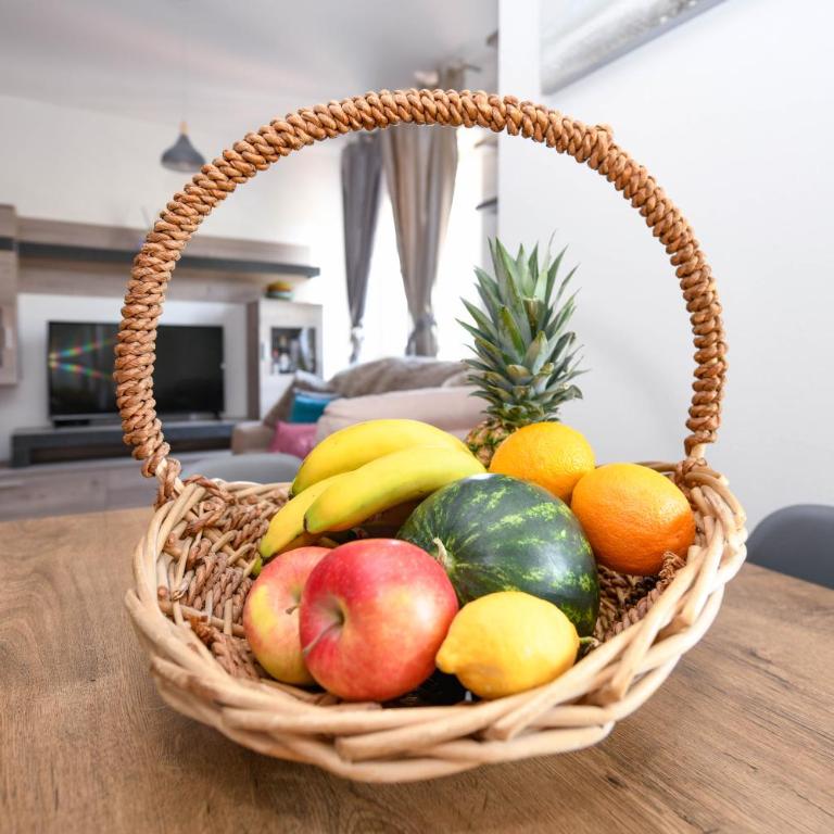casetta giù al lago - Two-Bedroom Apartment - 38