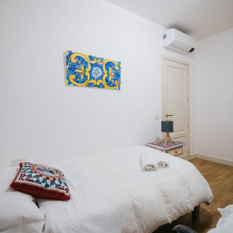 Taormina Casa Althea & Elite Apartments - Taormina Holidays - Three-Bedroom Apartment with Terrace (6 Adults) - 25