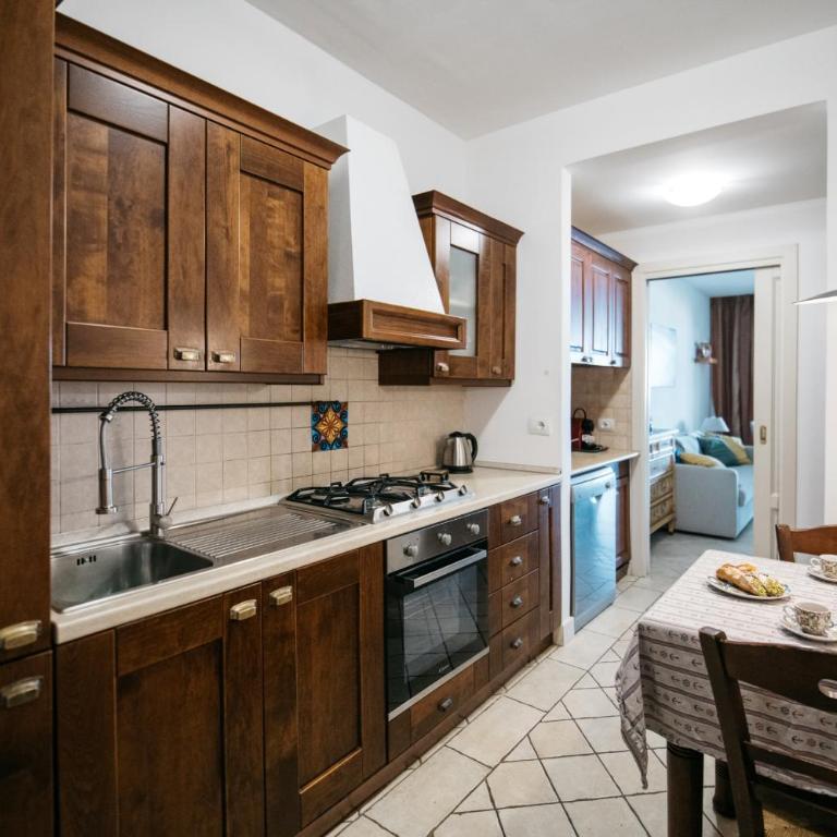 Taormina Casa Althea & Elite Apartments - Taormina Holidays - Three-Bedroom Apartment with Terrace (6 Adults) - 27