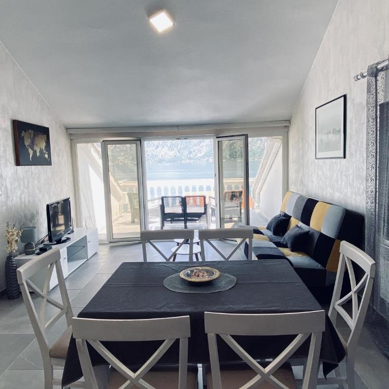 Lux Boka Sea View apartment - Two-Bedroom Apartment - 14