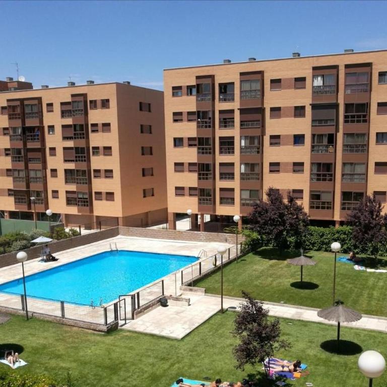Apartments Feria Madrid Barajas - One-Bedroom Apartment - 1