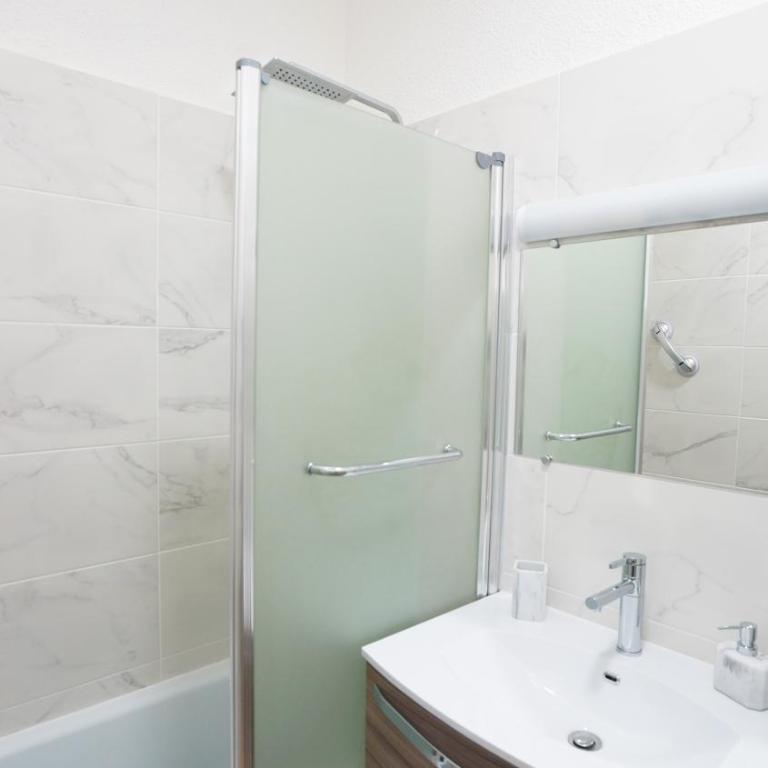 Appartement Les Halles 2, Climatisation, Terrasse, Garage - Apartment mit 2 Schlafzimmern - 21
