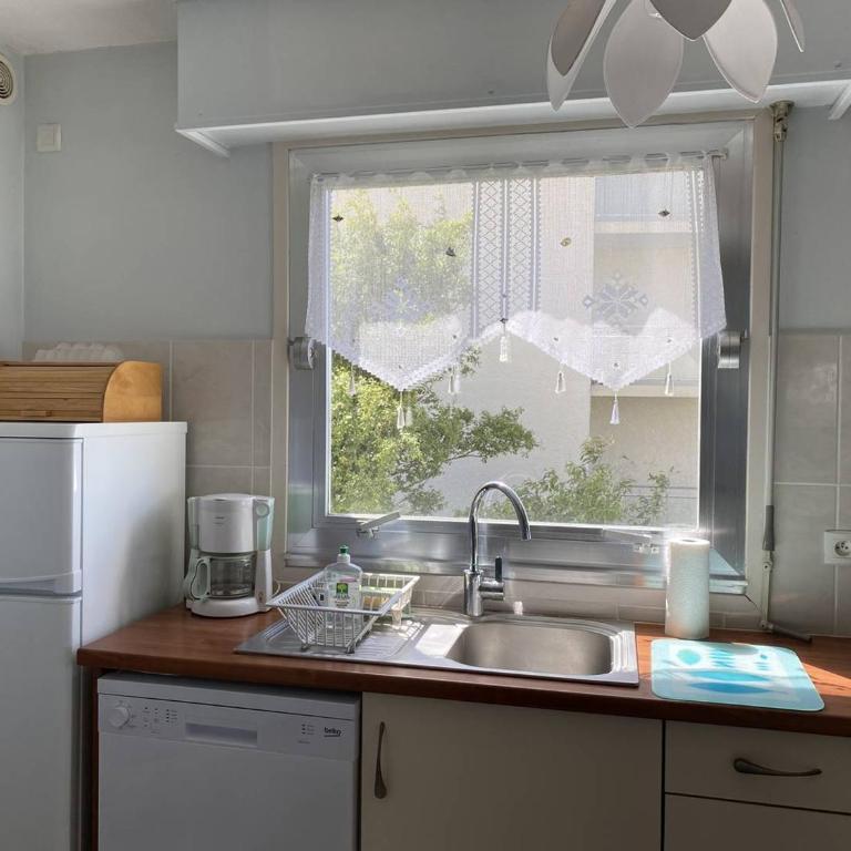 Appartement avec balcon terrasse, WIFI et parking à Perros-Guirec - FR-1-368-390 - Apartment - 8