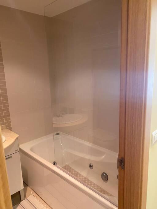 Ático con terraza, piscina y gimnasio - Apartamento de 1 dormitorio - 12