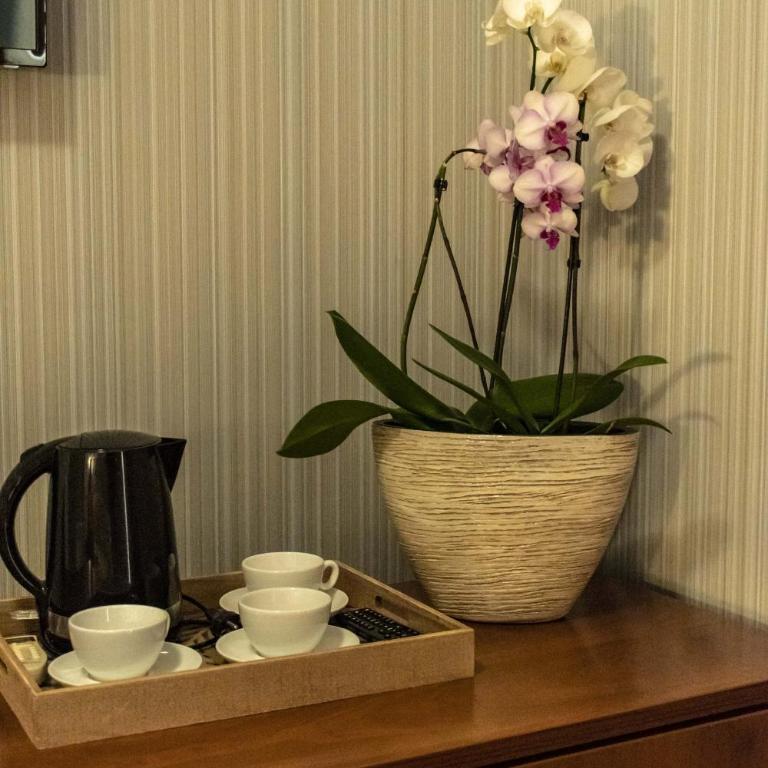Mali Hotel Porat - Deluks Dvokrevetna Soba sa Bračnim Krevetom, Izlazom na Terasu i Pogledom na More (21) - 9
