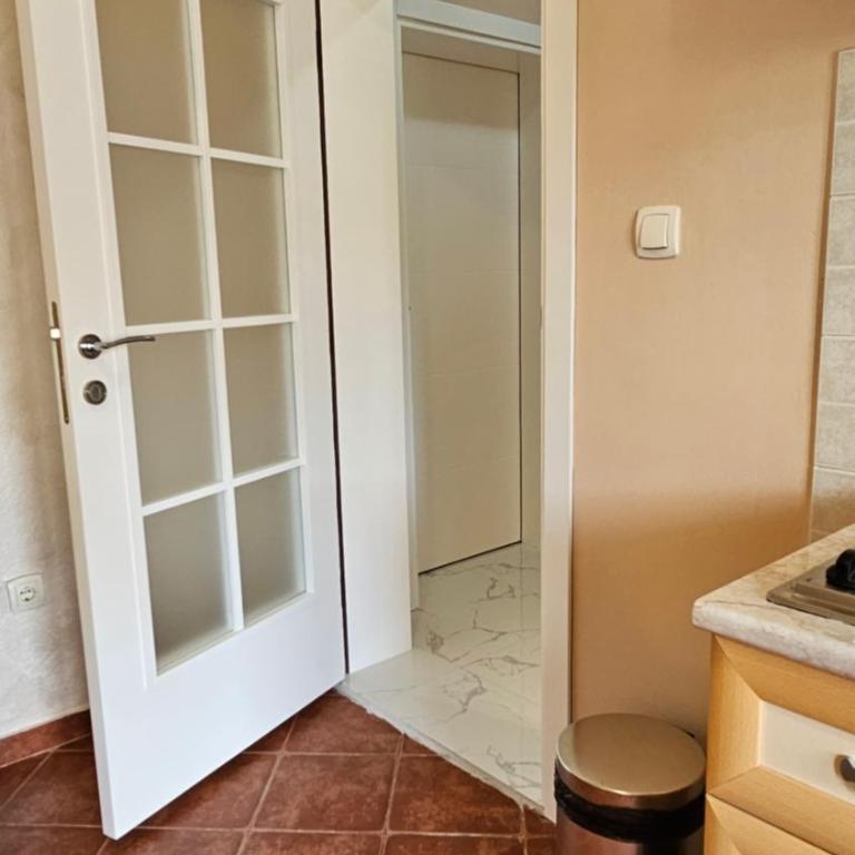 LAV Apartments - One-Bedroom Apartment with Terrace and Sea View - 12