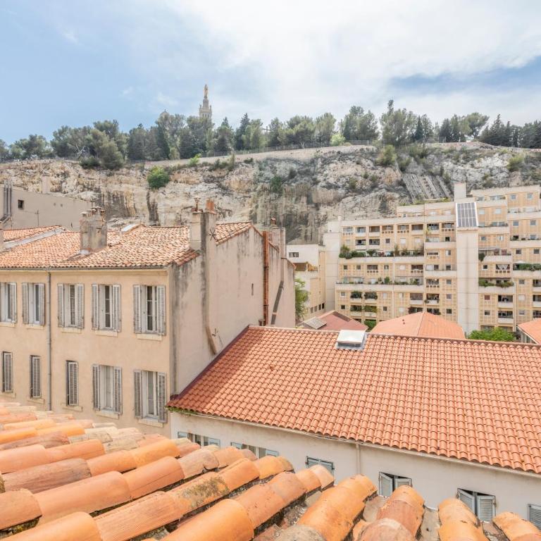 Le Funiculaire - au pied de Notre Dame de la Garde - Apartment mit 1 Schlafzimmer - 2