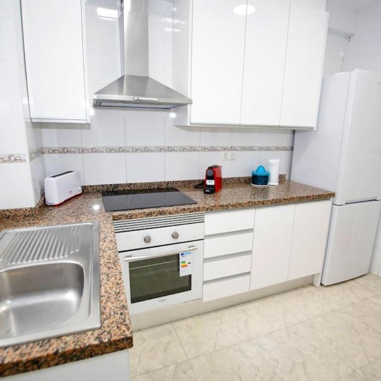 Central apartment in Alicante with AC - Apartment - 10