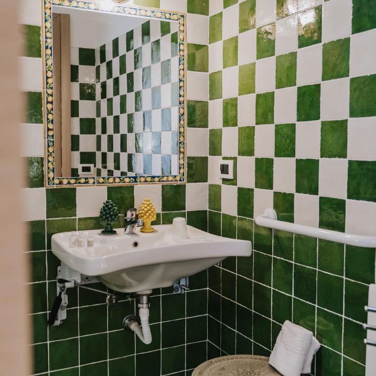 Domus Cese - Camera Matrimoniale con Accesso Disabili - 25