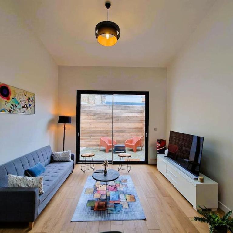 Le Bellay ¤ 2 Chambres ¤ Cour ¤10 mins Centre¤ - Apartment mit 2 Schlafzimmern - 1