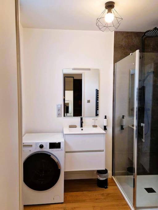 Le Bellay ¤ 2 Chambres ¤ Cour ¤10 mins Centre¤ - Apartment mit 2 Schlafzimmern - 24