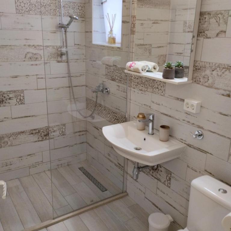 Apartment Arslan - Two Bedroom Apartment - 16