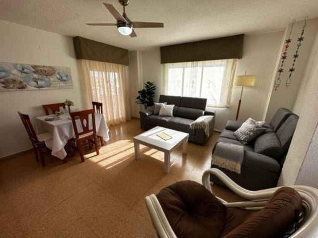 Excelente ubicacion con vistas al mar - Four-Bedroom Apartment - 1