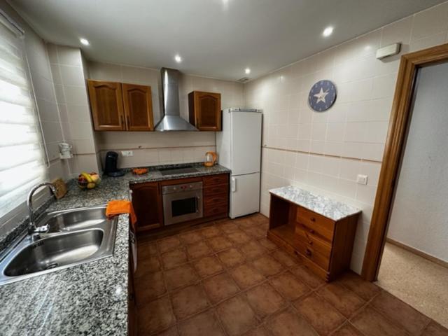 Excelente ubicacion con vistas al mar - Four-Bedroom Apartment - 18