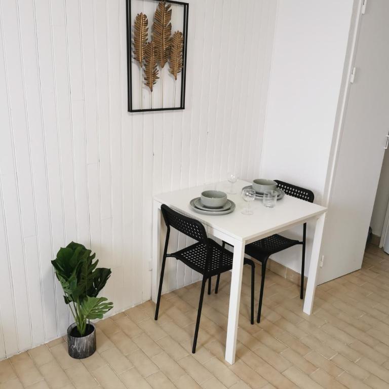 Jolie studio avec la vue sur la mer - One-Bedroom Apartment - 5