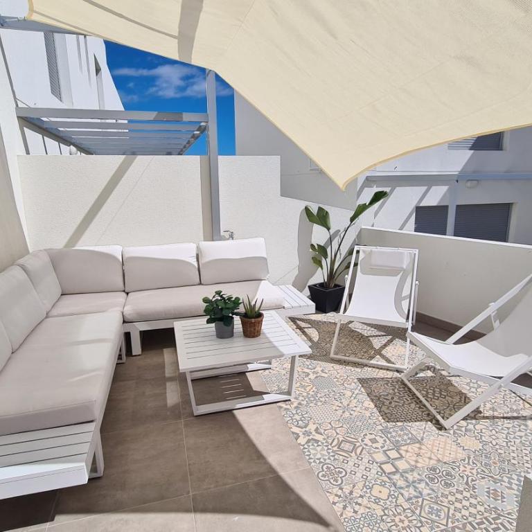 White Medano apartment. New with fast Wifi - Chalet de 3 dormitorios - 65