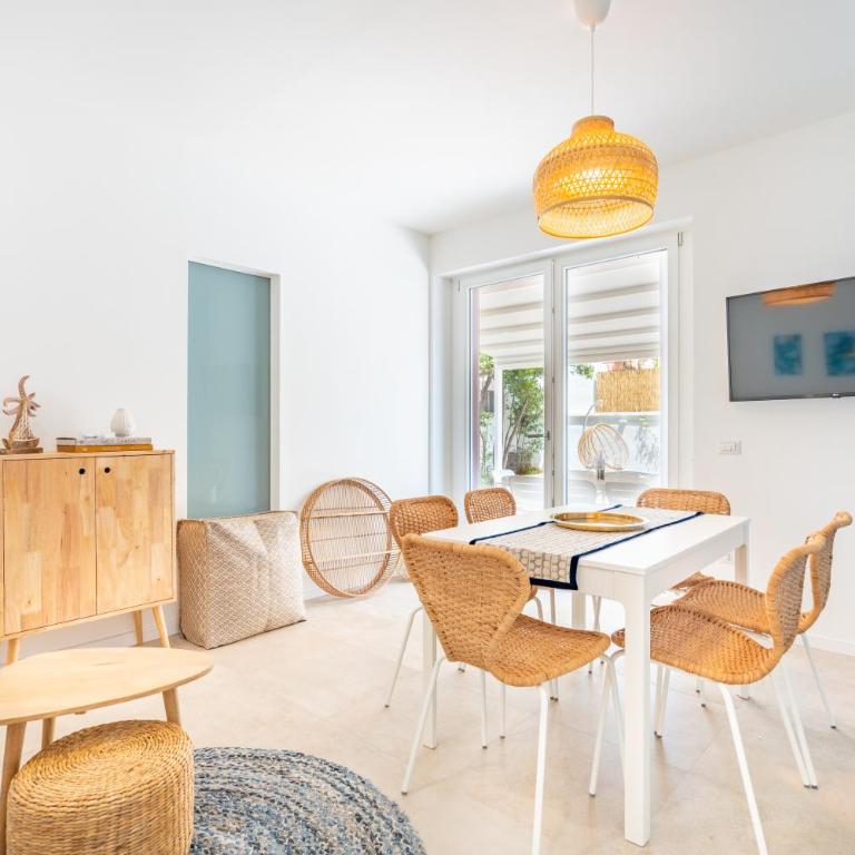 Oltremare, Patio, two steps from the sea - Appartamento con 2 Camere da Letto - 26