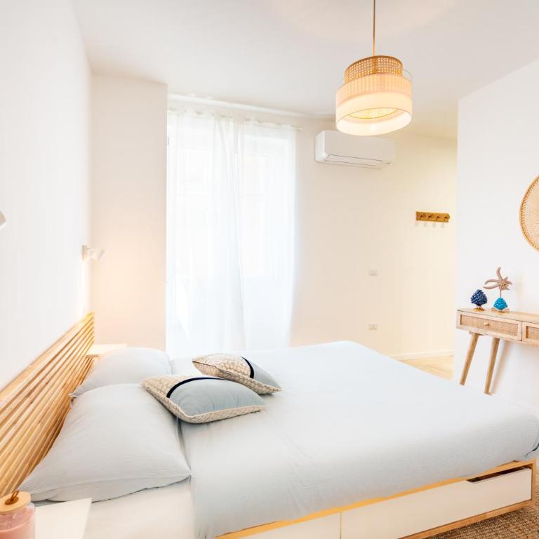 Oltremare, Patio, two steps from the sea - Appartamento con 2 Camere da Letto - 9