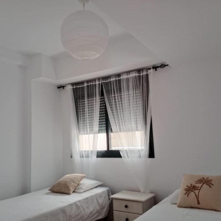 Vera playa Puerto Rey Mar, piscina y ubicación inmejorable - Apartamento de 2 dormitorios - 11