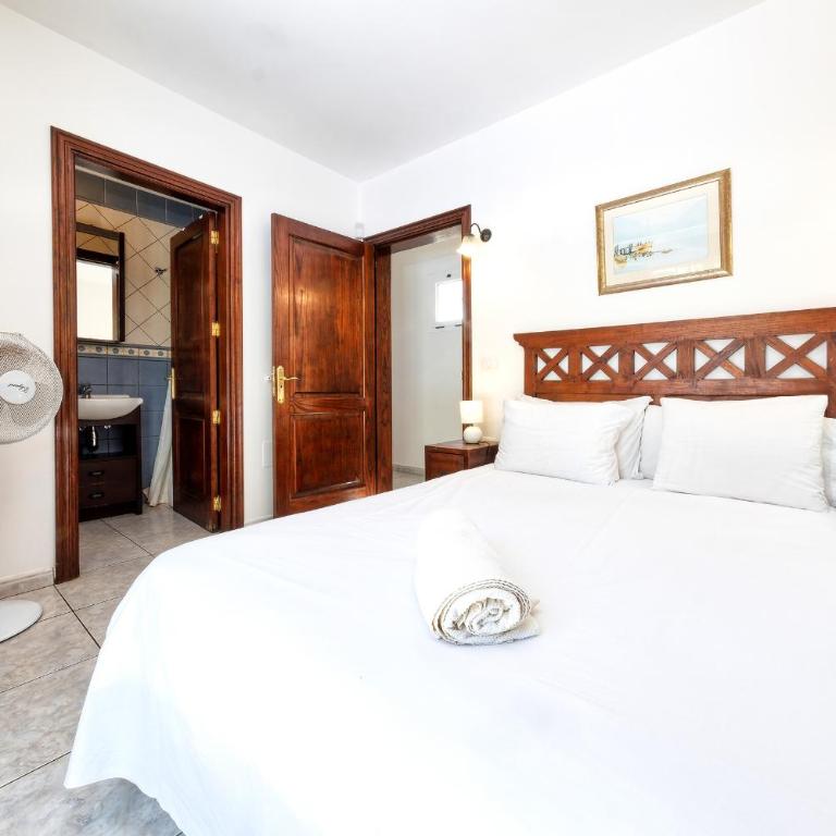 Casa El Paraiso - Private Pool, Jacuzzi, Air-con and BBQ By Lanzarote Vacation Homes - Casa de 4 dormitorios - 26