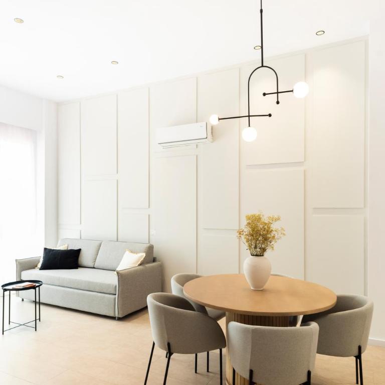 Blanq Marina Suites - One-Bedroom Superior Apartment - 5