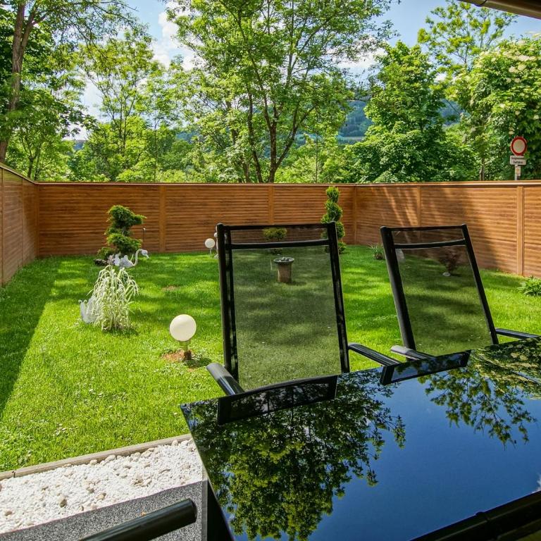 AusZeit Steiraland 6 mit überdachter Terasse schönen Garten und kostenlosen Parkplatz - Appartamento con 2 Camere da Letto - 1