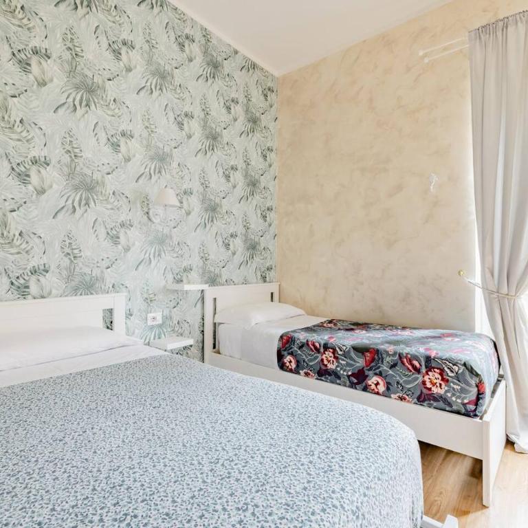 Deluxe rooms and One Chilling jacuzzi Suite Guesthouse - Chambre Familiale Deluxe - 10