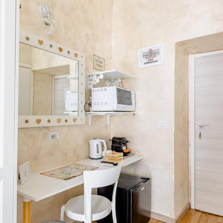 Deluxe rooms and One Chilling jacuzzi Suite Guesthouse - Chambre Familiale Deluxe - 6