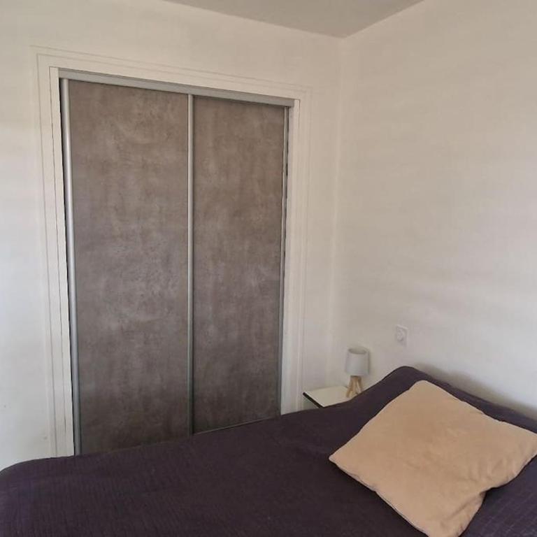 T2-au calme-terrasse-place de parking attitrée - One-Bedroom Apartment - 12