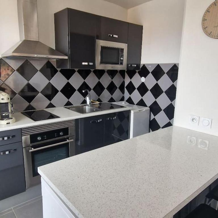 T2-au calme-terrasse-place de parking attitrée - One-Bedroom Apartment - 15