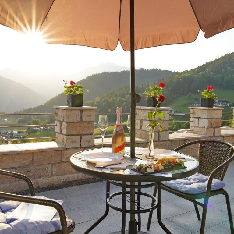 Alpen Hotel "Villa Bello" - Einzelzimmer mit Balkon - 8