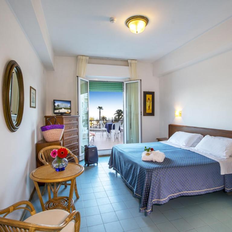 Grand Hotel Excelsior - Camera Matrimoniale/Doppia con Letti Singoli con Balcone e Vista Mare - 2