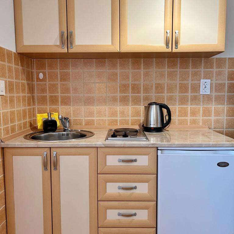LAV Apartments - Studio with Terrace (3 Adults) - 6