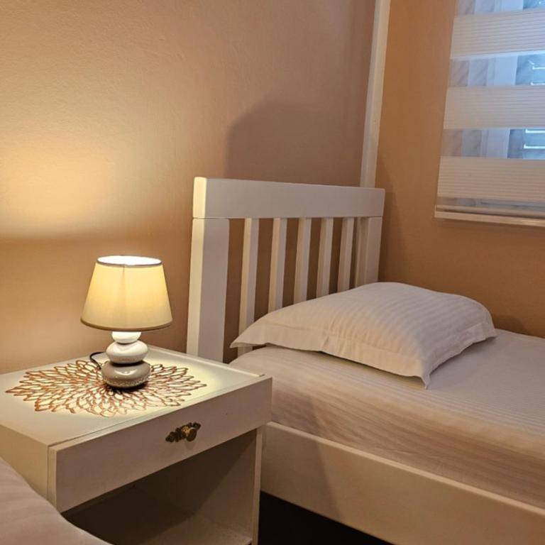 LAV Apartments - Studio with Terrace (3 Adults) - 4