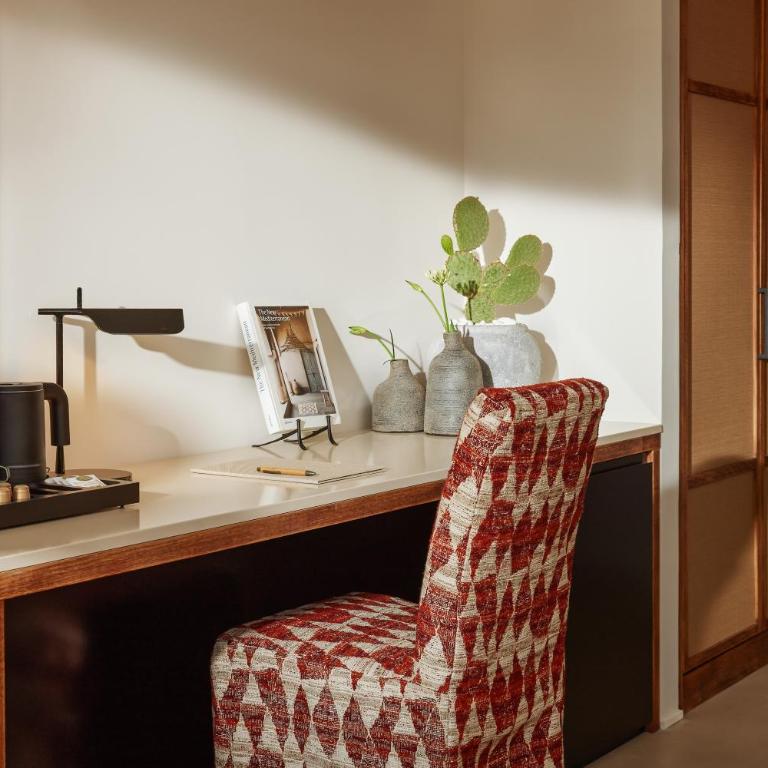 Casa Manor Boutique Hotel - Deluxe Double Room with Balcony - 2