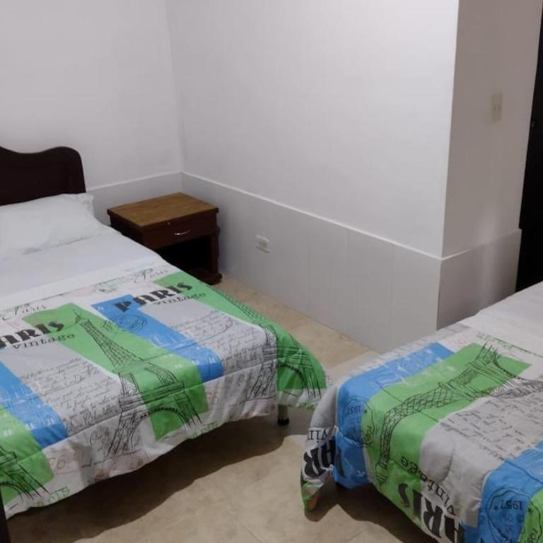 HOTEL DEL PARQUE VELEZ Santander - Twin Room - 7