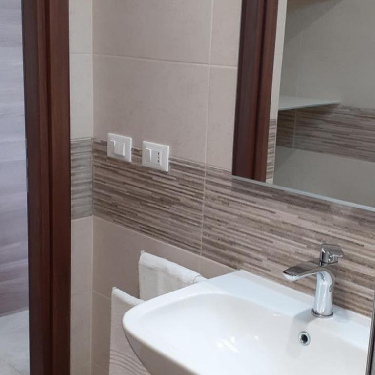 Residenza SETTEMBRE - Appartamento con 2 Camere da Letto - 4