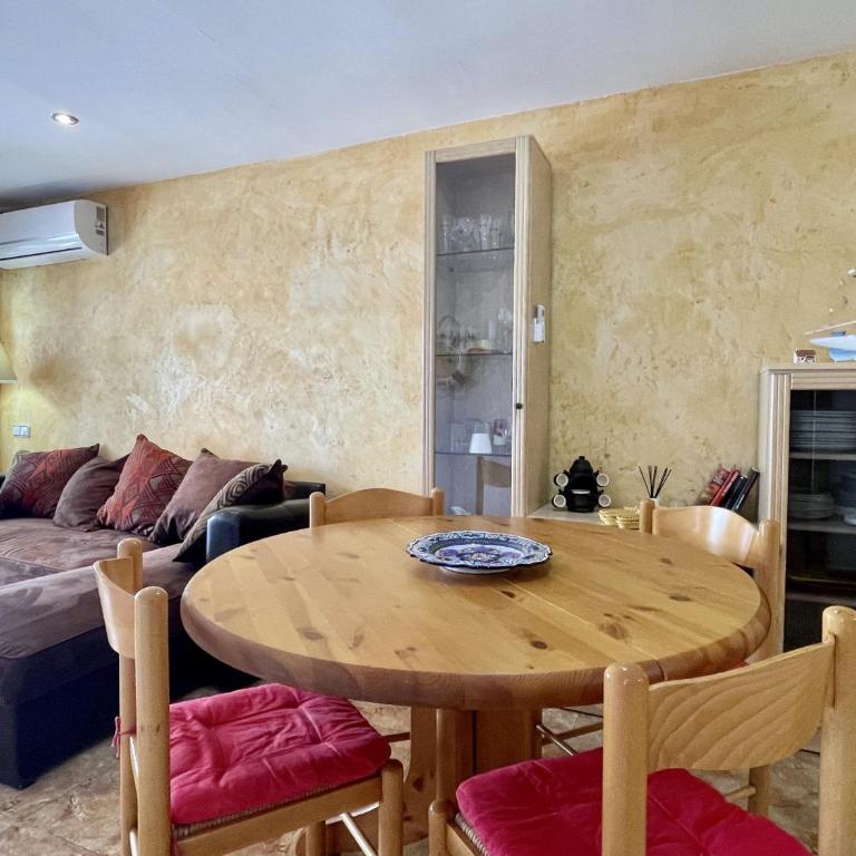 Rocamaura I D 1-2 - Two-Bedroom Apartment - 12