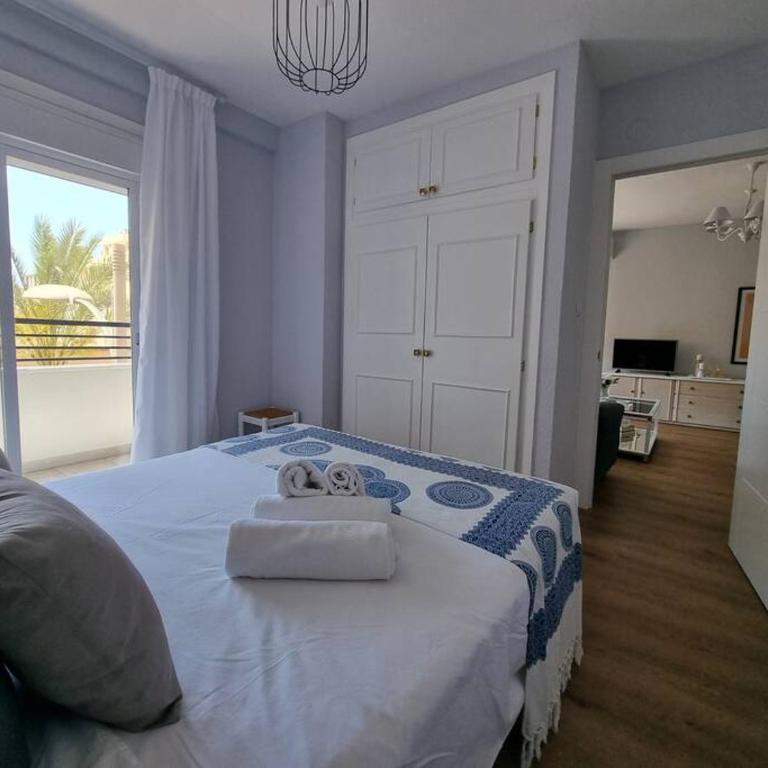 Santa Monica Suites, 2 hab con terraza, parking y playa a 5 min a pie - Apartamento de 2 dormitorios - 10
