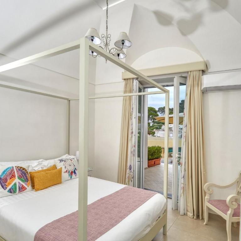 Villa Giardini Luxury Room - Camera Matrimoniale Deluxe con Balcone - 4