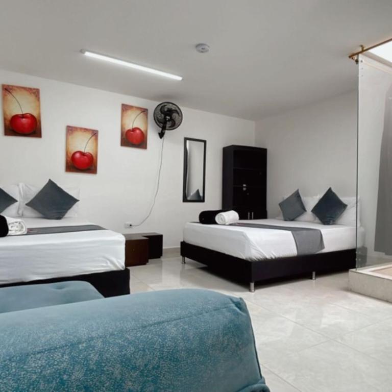 LLERAS PLACE HOTEL - Family Room - 4