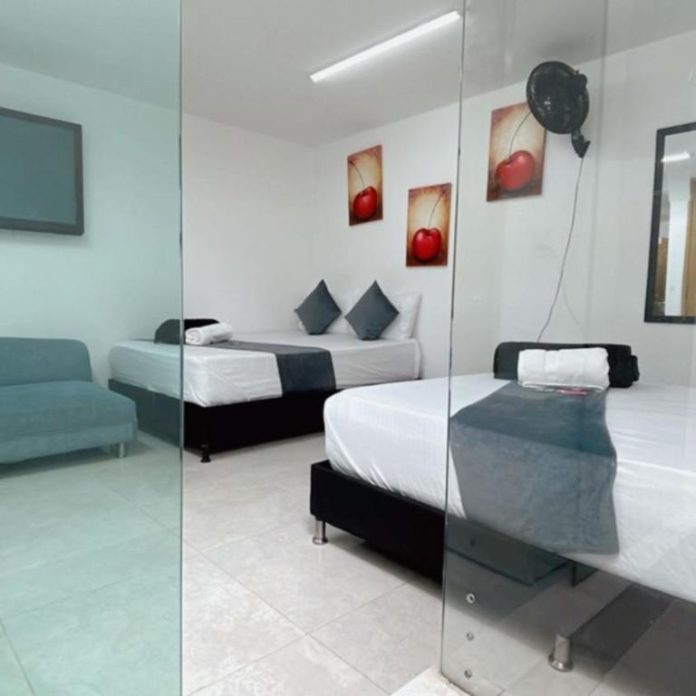 LLERAS PLACE HOTEL - Family Room - 3