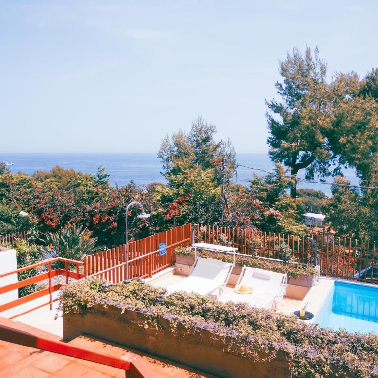 Sea apartment & pool 2 - Two-Bedroom Villa - 2