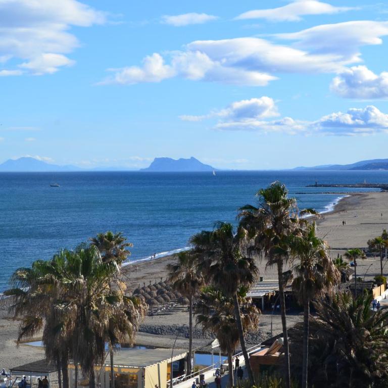SunnyPalms - Beachfront Penthouse with stunning sea view - Two-Bedroom Apartment - 32