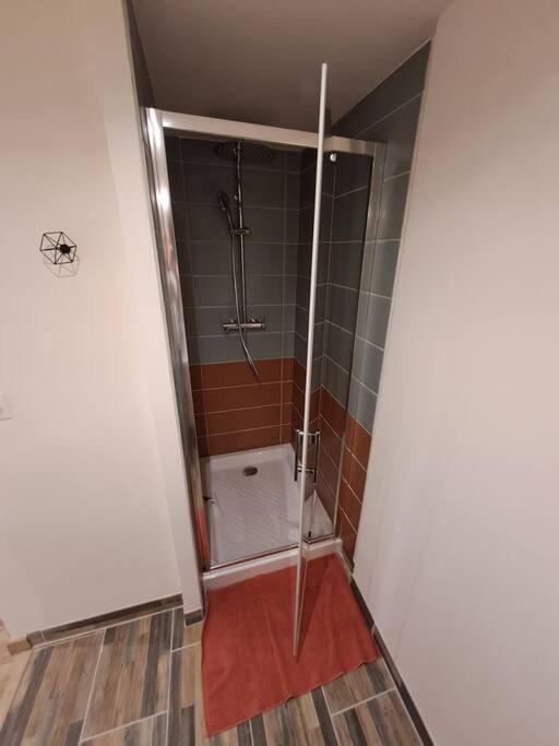 Maisonnette à 1 km de la plage - Maison 1 Chambre - 4