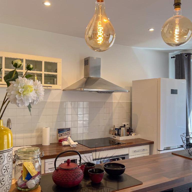 LE CARNOT Apartment for 2 By Sunset - Apartment - 16