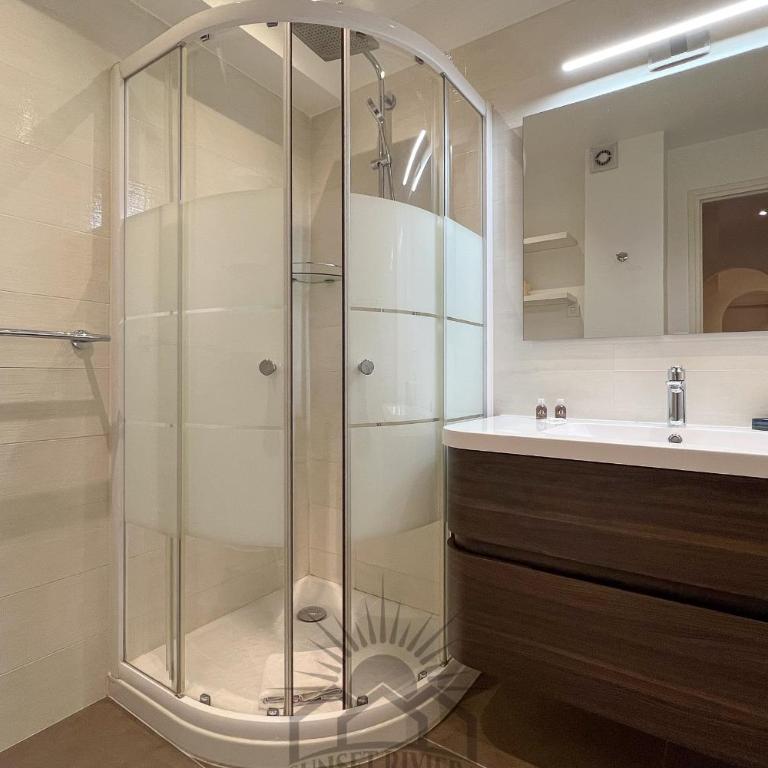 LE CARNOT Apartment for 2 By Sunset - Apartment - 15