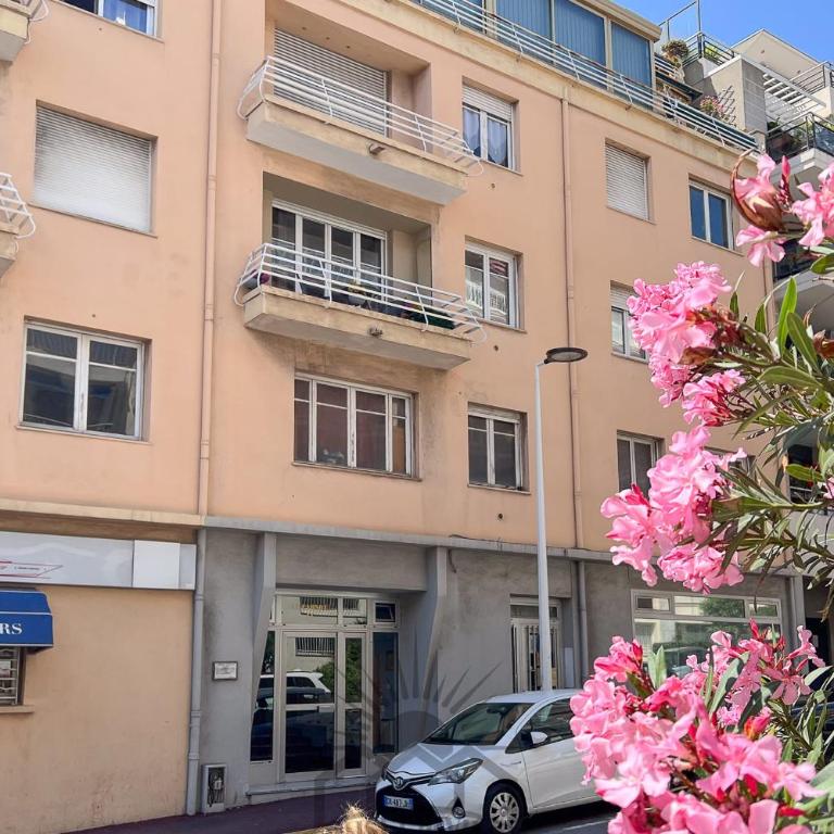 LE CARNOT Apartment for 2 By Sunset - Apartment - 29