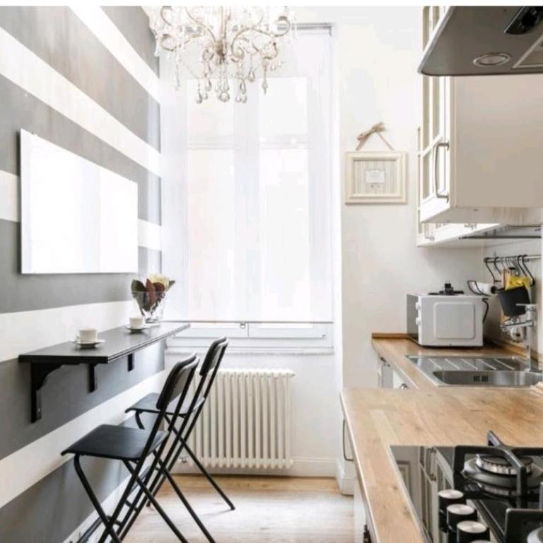 Whale Song Apartment - with private parking - Two-Bedroom Apartment - 15