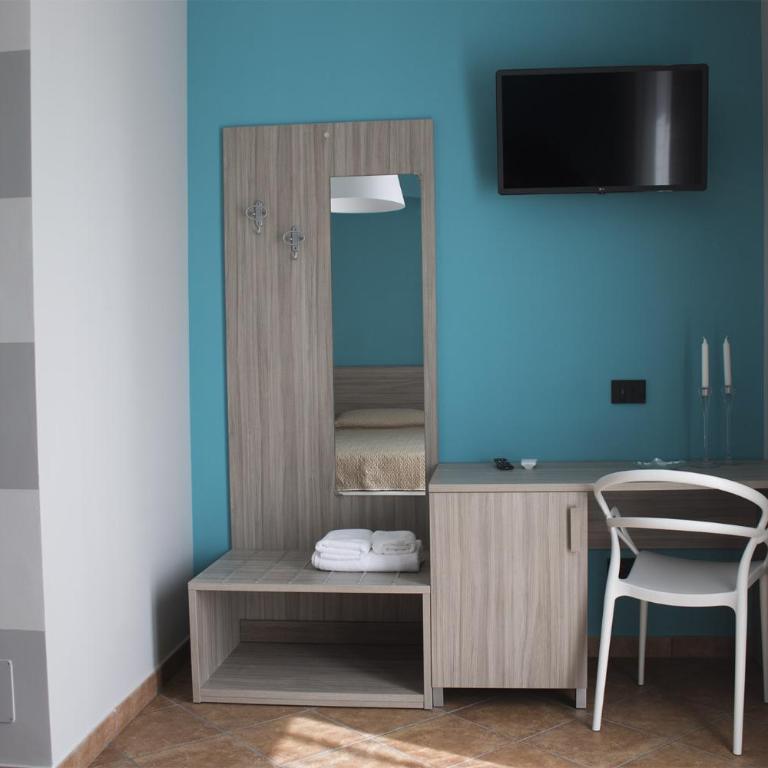 Incanto Luxury Rooms - Camera Tripla con Bagno Privato - 1